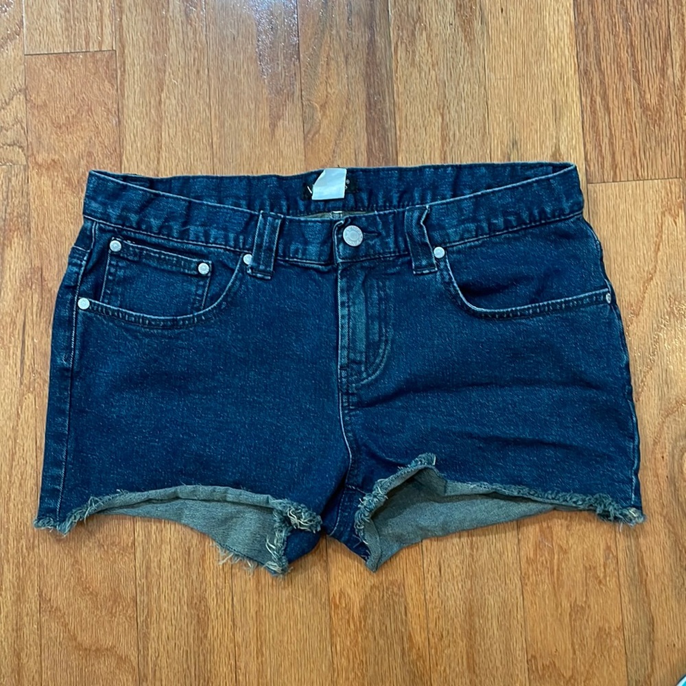 Venus Blue Jeans Shorts Cut Offs Size 10 Pockets 98% cotton 2% elastan